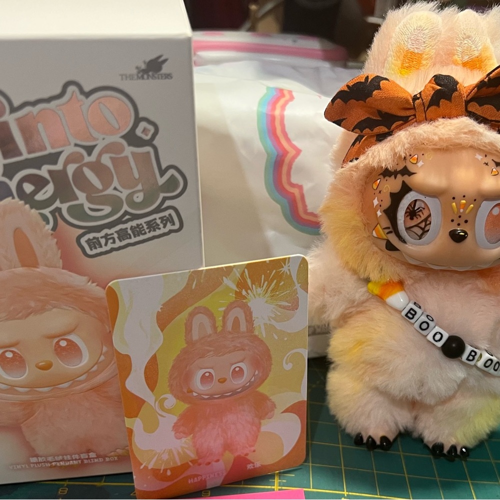 SOLD 🎃Custom LaBooBoo🎃